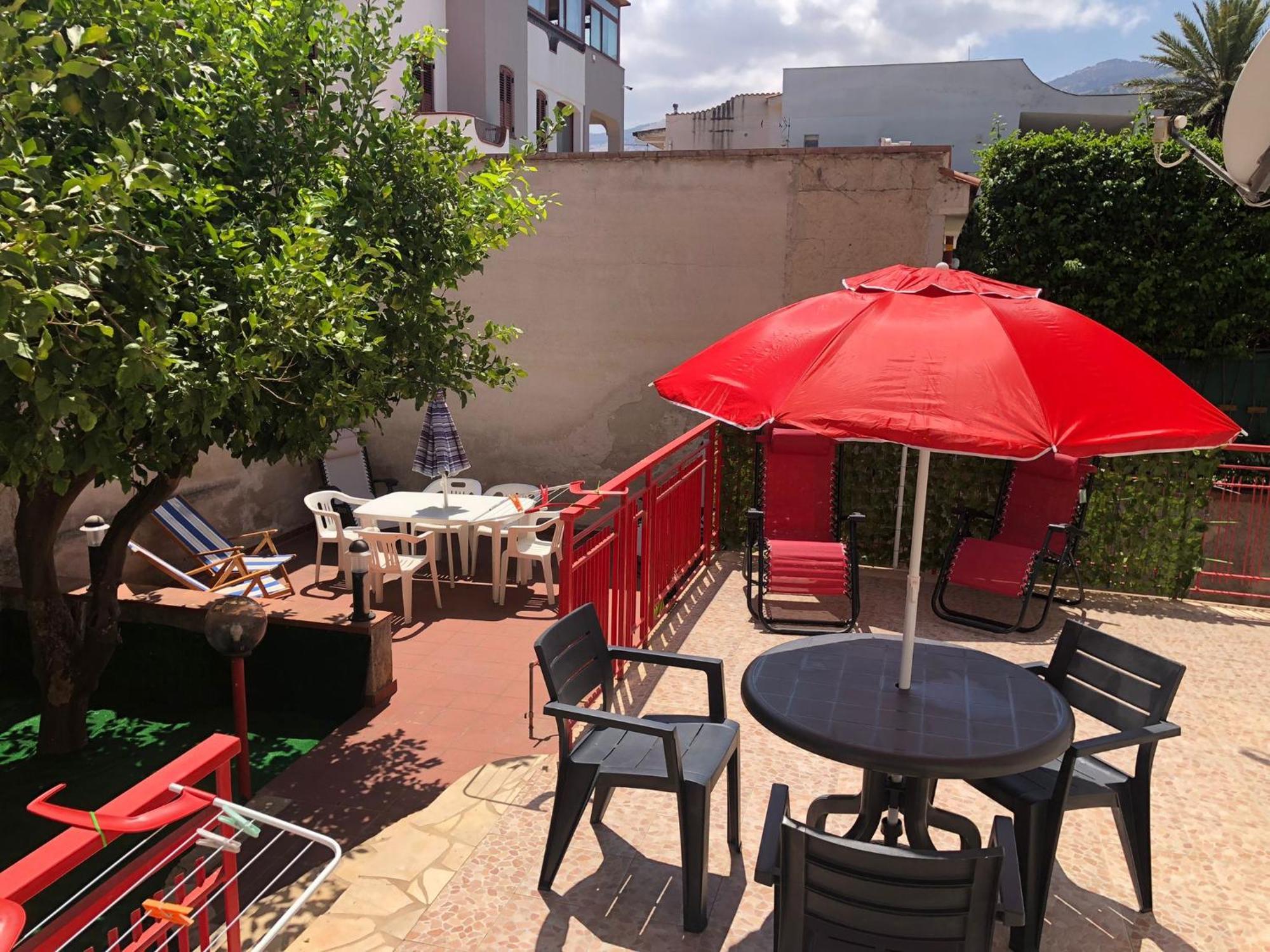 Mondello House Lemon Apartment ปาแลร์โม ภายนอก รูปภาพ