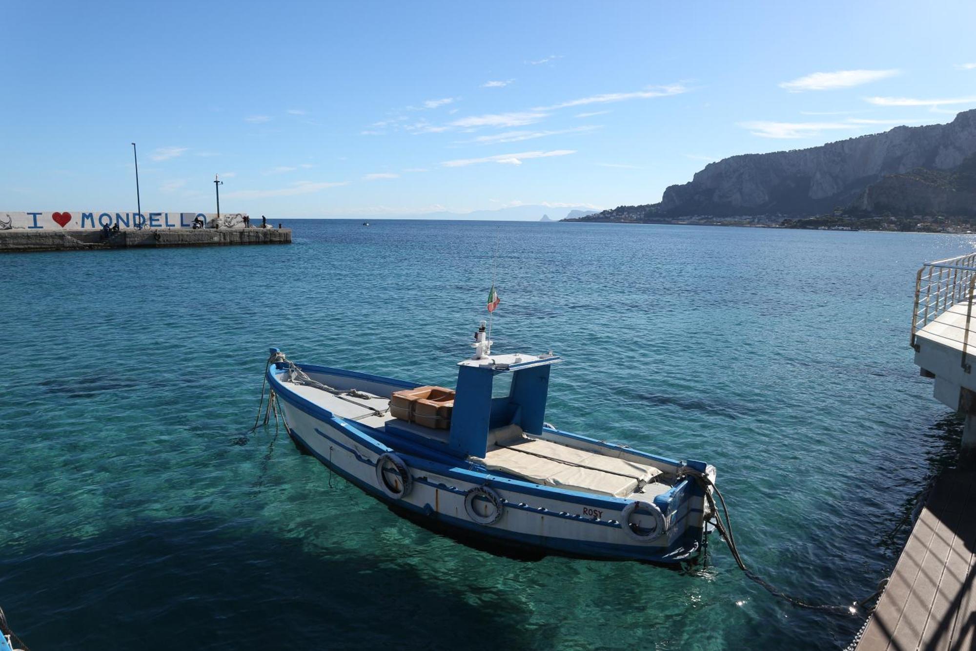 Mondello House Lemon Apartment ปาแลร์โม ภายนอก รูปภาพ